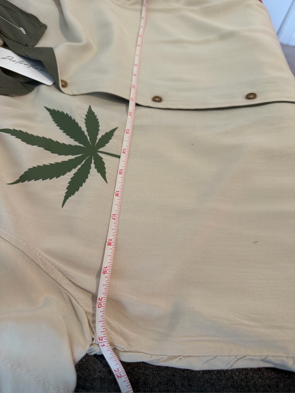 Distortion Men’s Hemp Leaf Camp Collar Button-Down Shirt – Size Medium - Picture 6 of 6